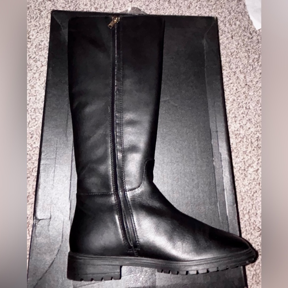 NEW IN BOX ! Coach Fynn Leather Boots 7.5 - Picture 4 of 7
